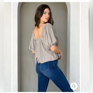 Millibon Women’s‎ Gray Swing Top with Swiss Dots and Puff Sleeve Detail size M